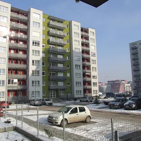 Orange Studio Apartment *