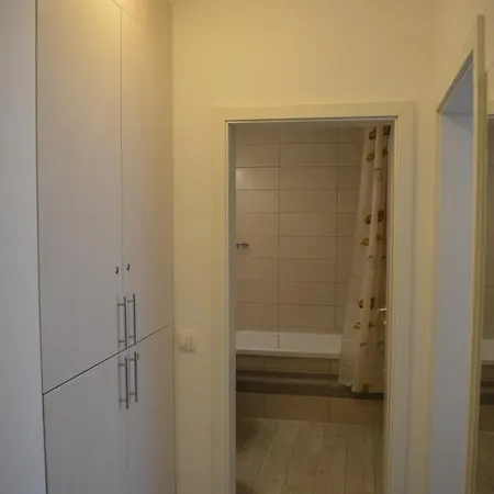 Apartment Orange Studio
